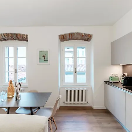 Sunflower -the House Of Travelers Apartamento