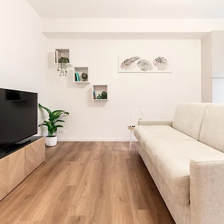 Sunflower -the House Of Travelers Apartment *